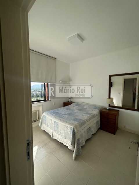 Conheça PHOTO-2024-06-03-16-19-19_24 do imóvel - Apartamento 3 quartos à venda Barra da Tijuca, Rio de Janeiro - R$ 1.950.000 - MRAP30100 - 18 PHOTO-2024-06-03-16-19-19_24 - 18