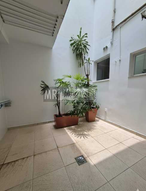 WhatsApp Image 2025-11-13 at 1 - 20