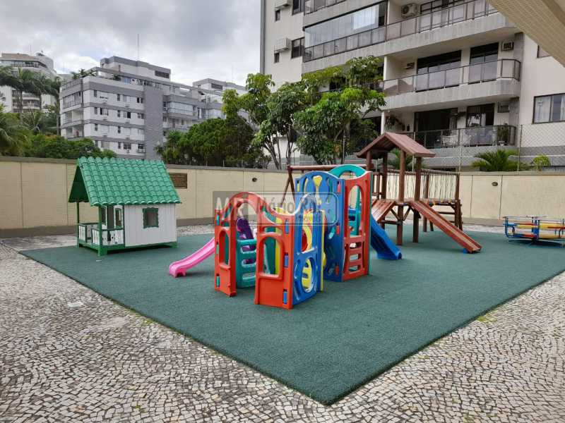 WhatsApp Image 2025-12-04 at 1 - 13