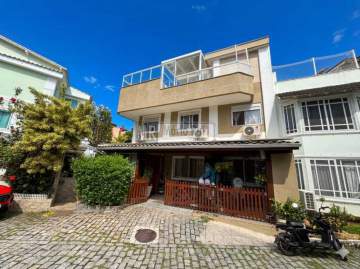 Casa em Condomínio à venda Avenida Lúcio Costa, Barra da Tijuca, Rio de Janeiro - R$ 3.000.000 - MRCN40010