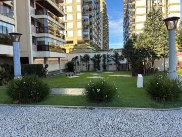 Ótima localização - Apartamento para alugar Avenida Peregrino Júnior, Barra da Tijuca, Rio de Janeiro - R$ 7.500 - MRAP20149
