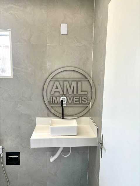 5ad66d95-749a-45bc-be27-9a4224 - 24