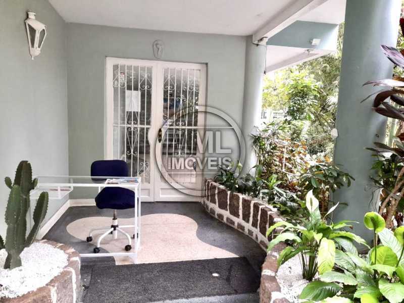 c2b066db-0d14-453f-a282-dea0b5 - 3