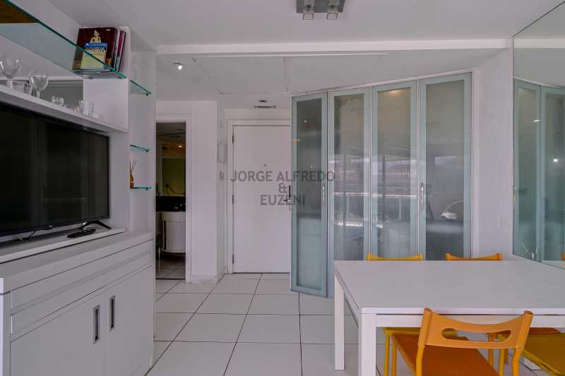 Conheça 01sala005 do imóvel - WHINDHAN BARRA - Vendo Flat - JAFL20010 - 7 01sala005 - 7