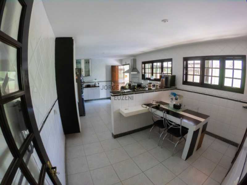 907225759371243 - 17