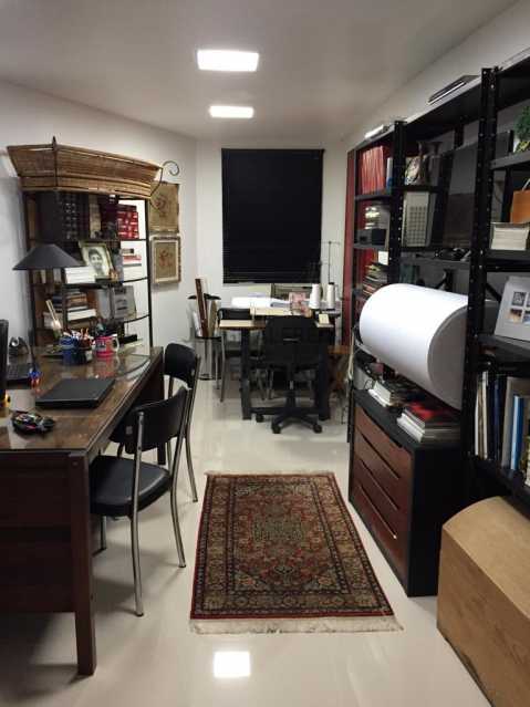 WhatsApp Image 2022-06-13 at 1 - 7