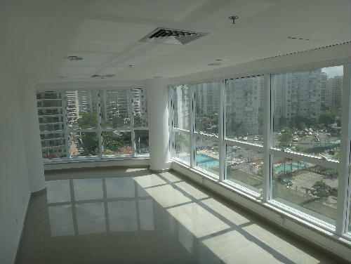 Conheça FOTO7 do imóvel - Sala Comercial 34m² à venda Avenida Embaixador Abelardo Bueno,Barra da Tijuca, Rio de Janeiro - R$ 350.000 - CM10003 - 8 FOTO7 - 8