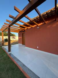 Ótima localização - Experimente o estilo de vida dos seus sonhos em Búzios com a locação dessas duas casas recém-construídas no exclusivo condomínio - GACA20014