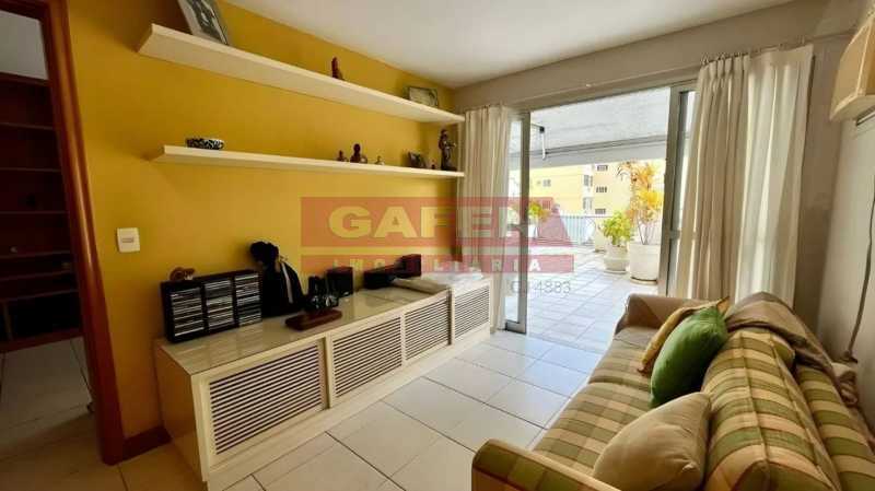 dee75450-4130-45ad-b4bf-7df01a - 16