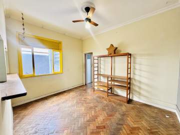 Ótima localização - Apartamento 2 quartos a 3 minutos do Largo do Machado, em frente ao shopping Laranjeiras Mall - GAAP20832
