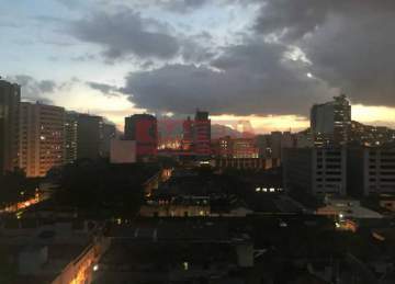 Apartamento mobiliado, 1 quarto com suíte- Centro - GAAP10477