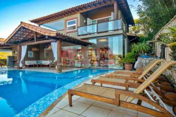 Ótima localização - Mansão de Luxo a 50m da Praia da Ferradura ! - GACA60010
