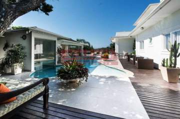 Casa para Venda, sendo 5 suítes, 7 banheiros, 4 vagas, mobiliado, Ferradura-Armação dos Búzios, - GACA50017