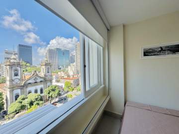 Ótima localização - Apartamento REFORMADO, decimo andar, MOBILIADO, com vista ao lado do metrô - GAAP10496