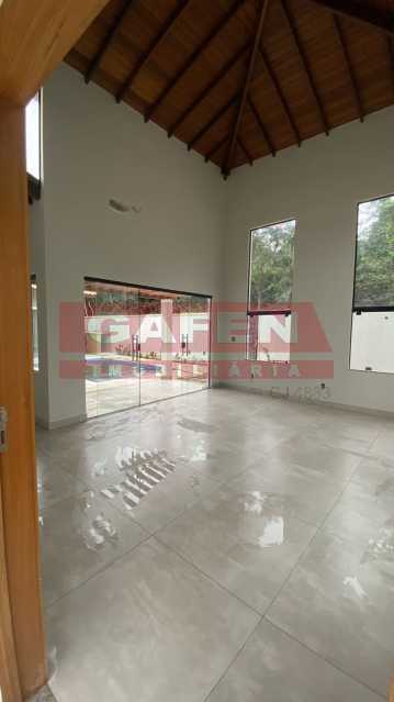 8e1d201a-a336-4bbb-abb6-b9d4c8 - 12