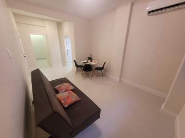 Ótima localização - Excelente apartamento com 2 quartos sendo 1 suíte reformado (vaga de garagem alugada) - GAAP20921