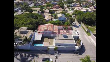 Ótima localização - casa completa mobiliada e confortável é perfeita para famílias e grupos que buscam descanso, diversão e praticidade. - BZCA30002