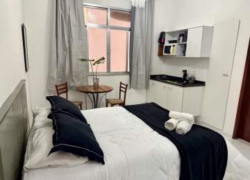 Excelente apartamento reformado e mobiliado para alugar - Rua Figueiredo de Magalhães - GAAP10587