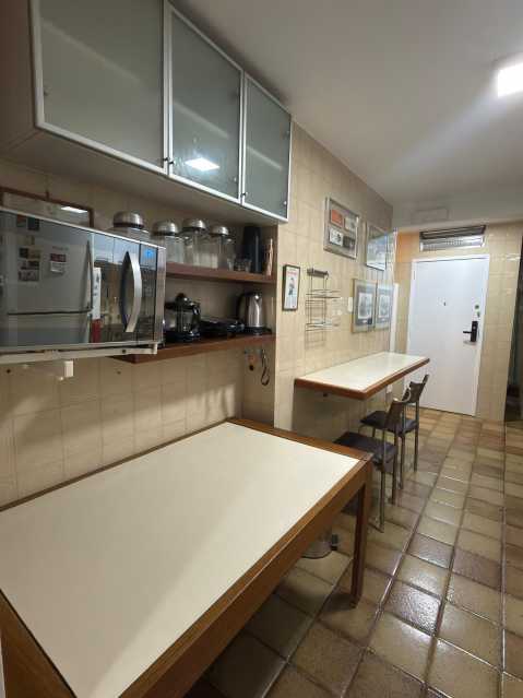 d1f067d3-8bd4-48e9-9291-adb2fc - 19