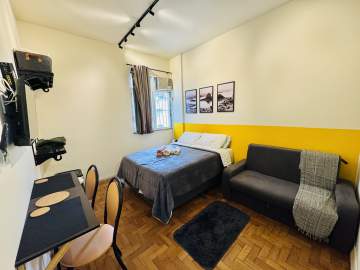 Ótima localização - Excelente Quarto e Sala mobiliado em Copacabana próximo ao metrô - Rua Hilário de Gouveia - GAAP10604