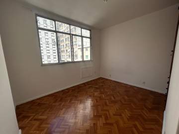 Ótima localização - Apartamento Sala Quarto, 51m2 - Andar alto de fundos no Posto 05 -Copacabana - GAAP10614 Ótima localização - Apartamento Sala Quarto, 51m2 - Andar alto de fundos no Posto 05 -Copacabana - GAAP10614