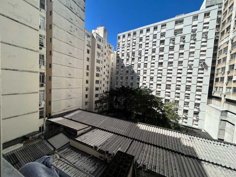 Conheça 1000697870 do imóvel - Apartamento Sala Quarto, 51m2 - Andar alto de fundos no Posto 05 -Copacabana - GAAP10614 - 12 1000697870 - 12