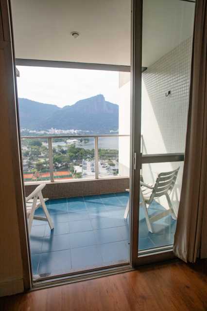 Conheça 1000702262 do imóvel - Apartamento Flat, Sala e Quarto, 55m2. Andar alto, varanda, vista espetacular no Leblon - GAFL10027 - 2 1000702262 - 2