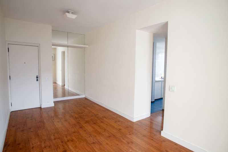 Conheça 1000702240 do imóvel - Apartamento Flat, Sala e Quarto, 55m2. Andar alto, varanda, vista espetacular no Leblon - GAFL10027 - 5 1000702240 - 5