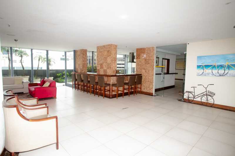 Conheça 1000702257 do imóvel - Apartamento Flat, Sala e Quarto, 55m2. Andar alto, varanda, vista espetacular no Leblon - GAFL10027 - 16 1000702257 - 16