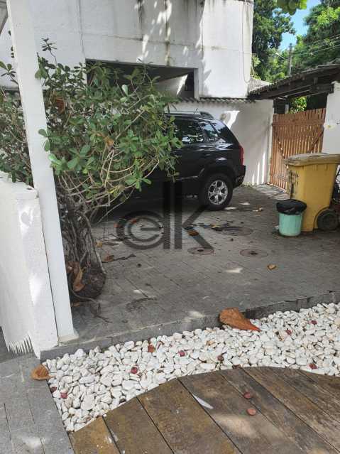 Conheça WhatsApp Image 2021-05-04 at 1 do imóvel - EDK - VENDE - CASA COND FECHADO - 4 SUÍTES, CLOSET, HIDRO E PISCINA - ITANHANGÁ - RJ - 6426 - 25 WhatsApp Image 2021-05-04 at 1 - 25