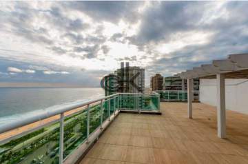 Ótima localização - EDK VENDE - COBERTURA TRIPLEX VISTA MAR / PRAIA - BARRA DA TIJUCA - RJ - 8065