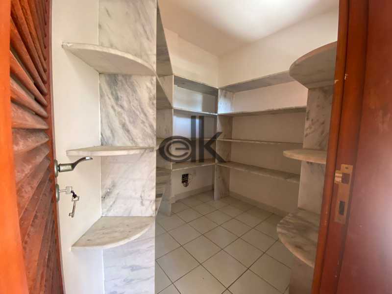 Conheça WhatsApp Image 2024-03-05 at 1 do imóvel - EDK VENDE CASA 5 SUÍTES CONDMÍNIO FECHADO ITANHANGÁ - RJ - 8261 - 12 WhatsApp Image 2024-03-05 at 1 - 12