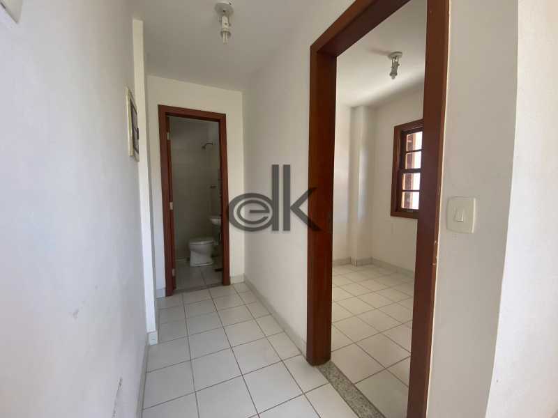 Conheça WhatsApp Image 2024-03-05 at 1 do imóvel - EDK VENDE CASA 5 SUÍTES CONDMÍNIO FECHADO ITANHANGÁ - RJ - 8261 - 21 WhatsApp Image 2024-03-05 at 1 - 21