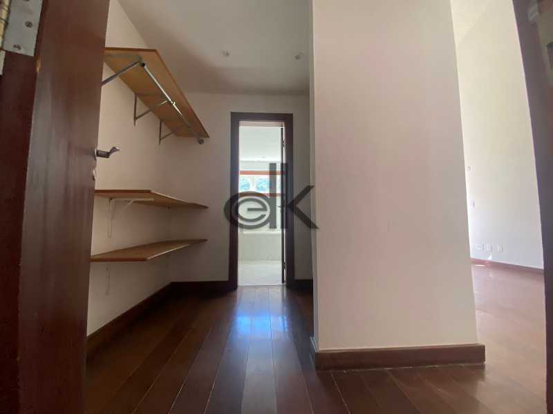 Conheça WhatsApp Image 2024-03-05 at 1 do imóvel - EDK VENDE CASA 5 SUÍTES CONDMÍNIO FECHADO ITANHANGÁ - RJ - 8261 - 25 WhatsApp Image 2024-03-05 at 1 - 25