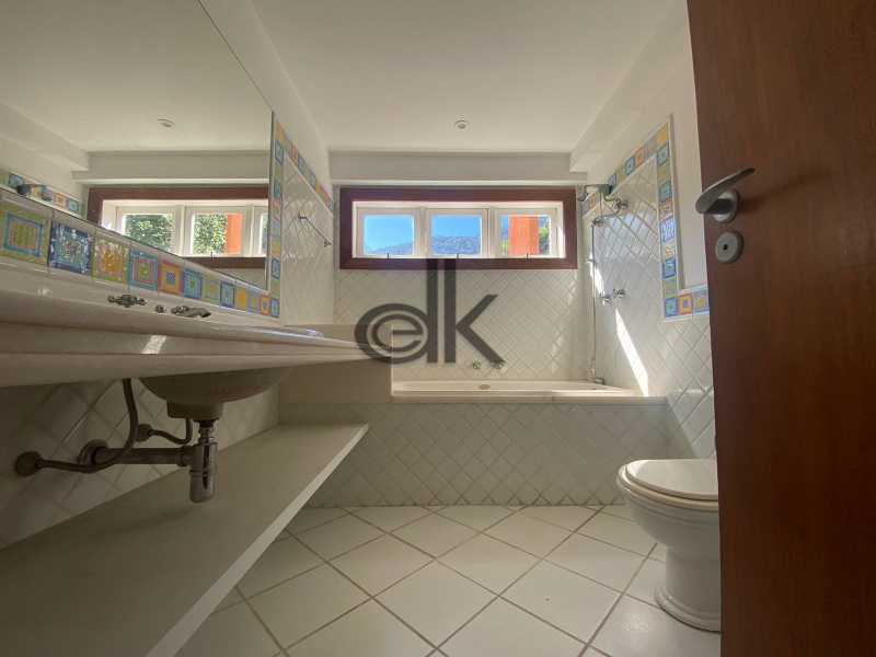 Conheça WhatsApp Image 2024-03-05 at 1 do imóvel - EDK VENDE CASA 5 SUÍTES CONDMÍNIO FECHADO ITANHANGÁ - RJ - 8261 - 28 WhatsApp Image 2024-03-05 at 1 - 28