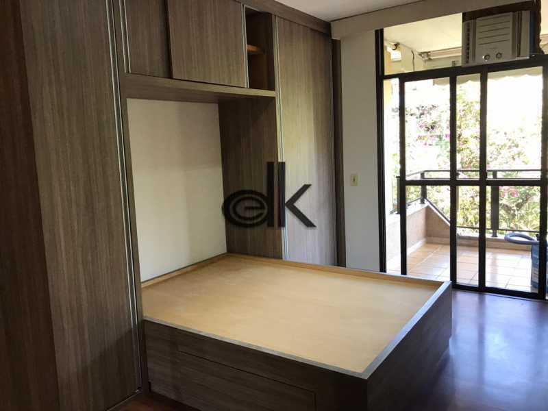 Conheça Quarto social do imóvel - EDK - VENDE ÓTIMO 2QTOS COM DEP. REVERTIDA NO JARDIM OCEÂNICO - BARRA DA TIJUCA - RJ - 9045 - 7 Quarto social - 7