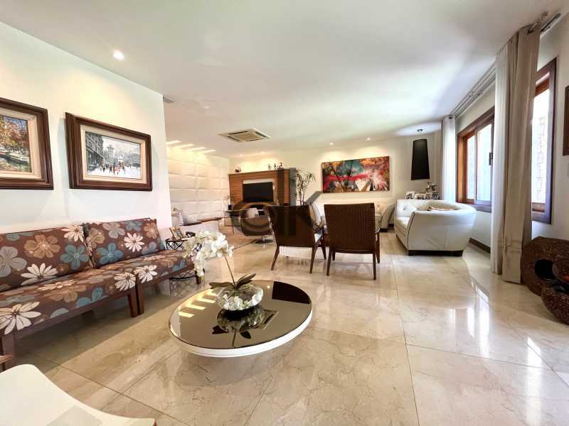Conheça IMG_0319 do imóvel - EDK - VENDE EXCELENTE CASA DUPLEX - 4 SUÍTES - CONDO. FECHADO - BARRA DA TIJUCA - RJ - 9060 - 9 IMG_0319 - 9