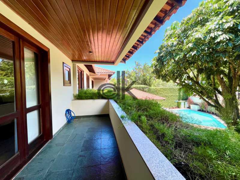 Conheça IMG_0332 do imóvel - EDK - VENDE EXCELENTE CASA DUPLEX - 4 SUÍTES - CONDO. FECHADO - BARRA DA TIJUCA - RJ - 9060 - 21 IMG_0332 - 21