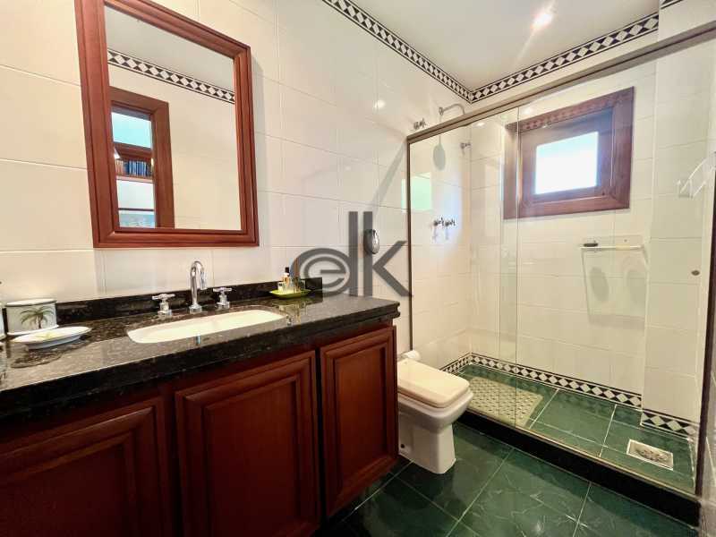 Conheça IMG_0341 do imóvel - EDK - VENDE EXCELENTE CASA DUPLEX - 4 SUÍTES - CONDO. FECHADO - BARRA DA TIJUCA - RJ - 9060 - 27 IMG_0341 - 27