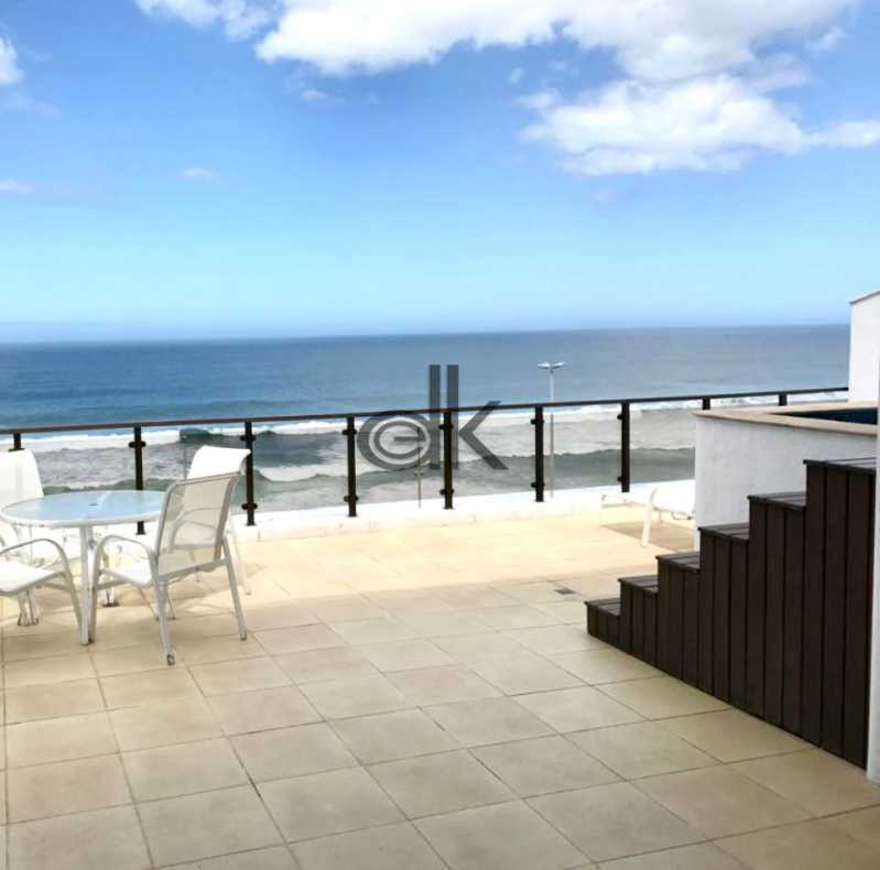 Ótima localização - EDK VENDE - EXCELENTE COB. LINEAR FRONTAL MAR - POSTO 4 - BARRA DA TIJUCA - RJ - 1032