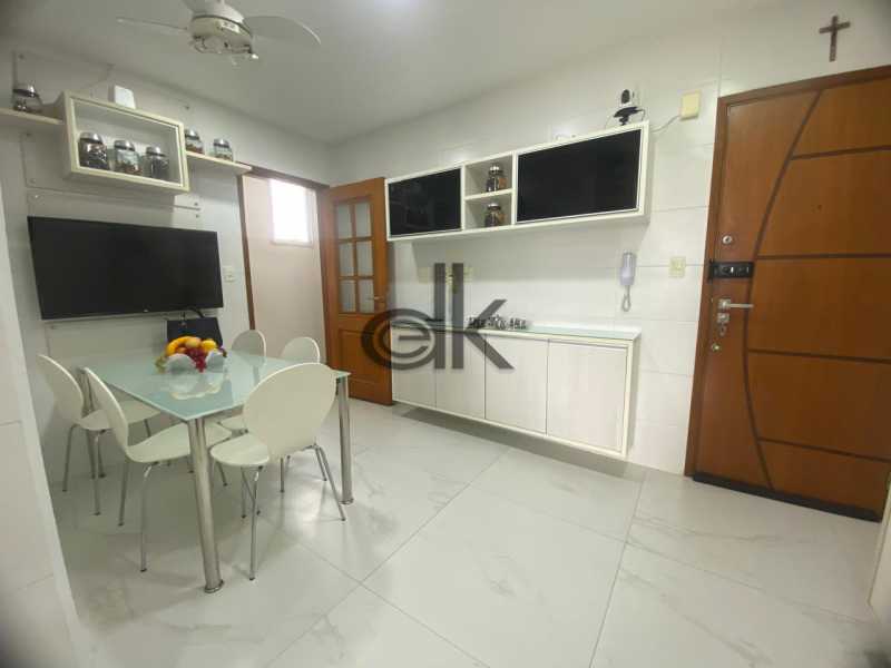 Conheça WhatsApp Image 2025-06-04 at 1 do imóvel - EDK VENDE - EXCELENTE COB. 3QTOS(2SUÍTES) COM 236M² - RECREIO DOS BANDEIRANTES - RJ - 1041 - 25 WhatsApp Image 2025-06-04 at 1 - 25