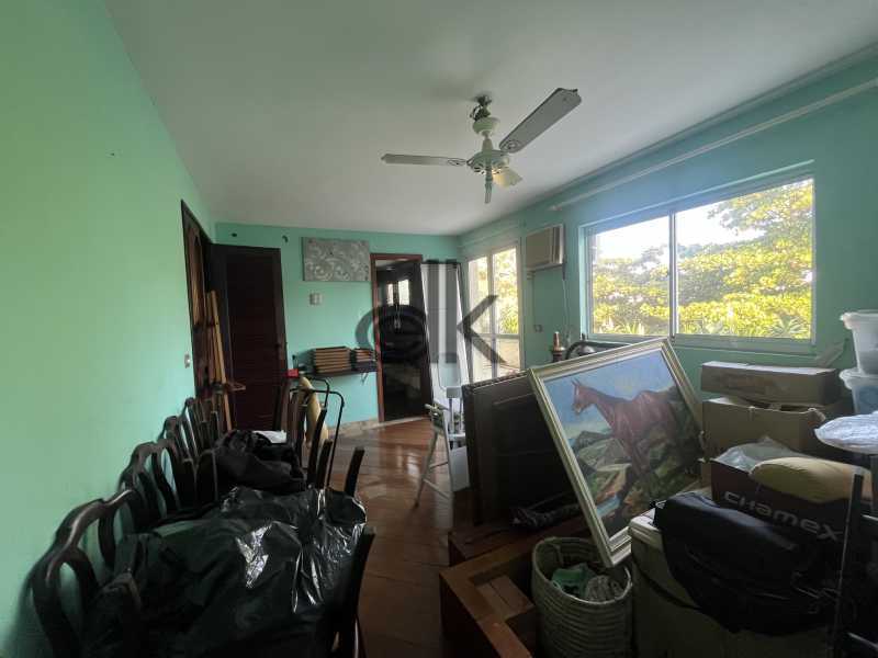QUARTO  - 14