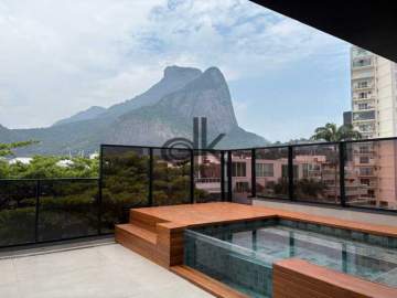 PRÓXIMA À PRAIA - EDK VENDE - COBERT. DUPLEX COM SUÍTES - JARDIM OCEÂNICO - BARRA DA TIJUCA - RJ - 1130