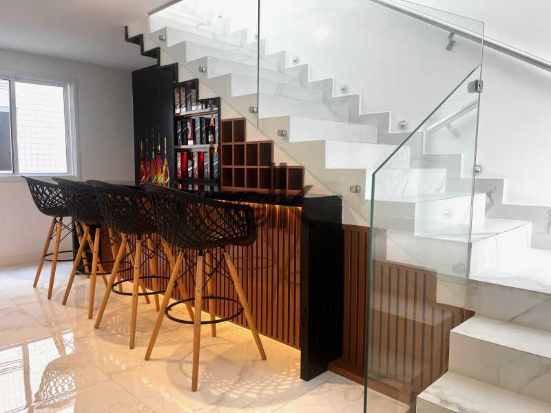 Bar - 16