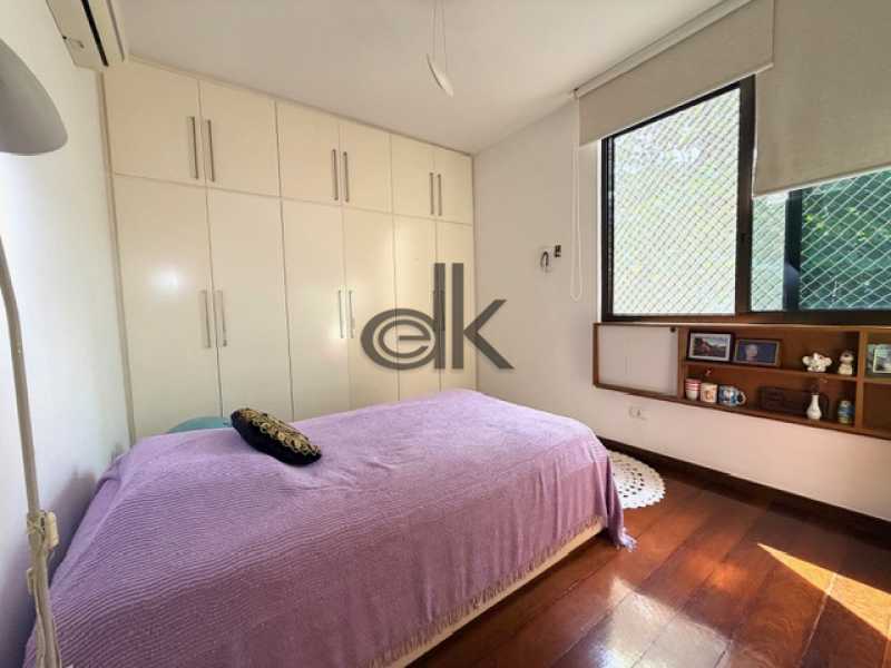 QUARTO - 10