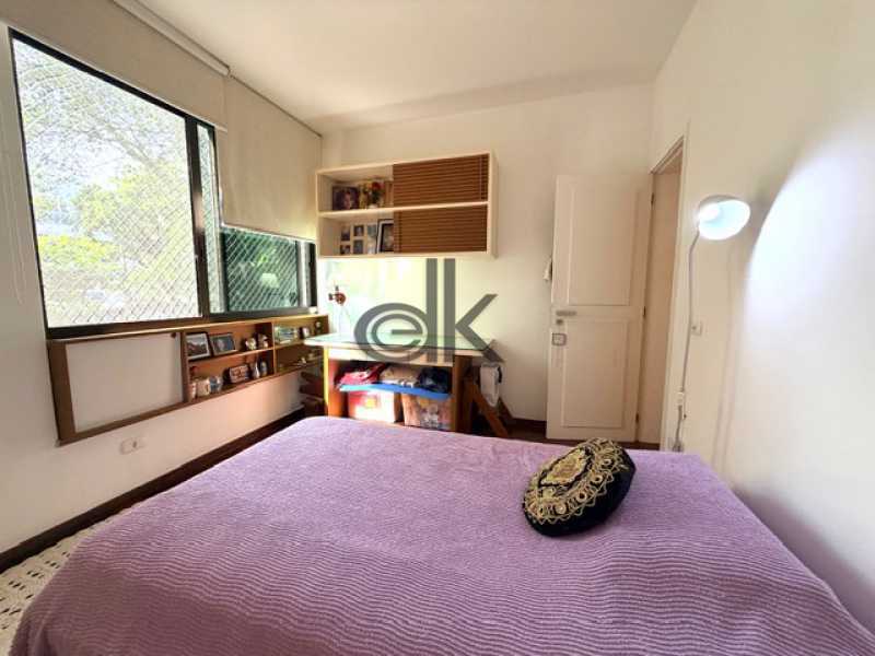 QUARTO  - 11