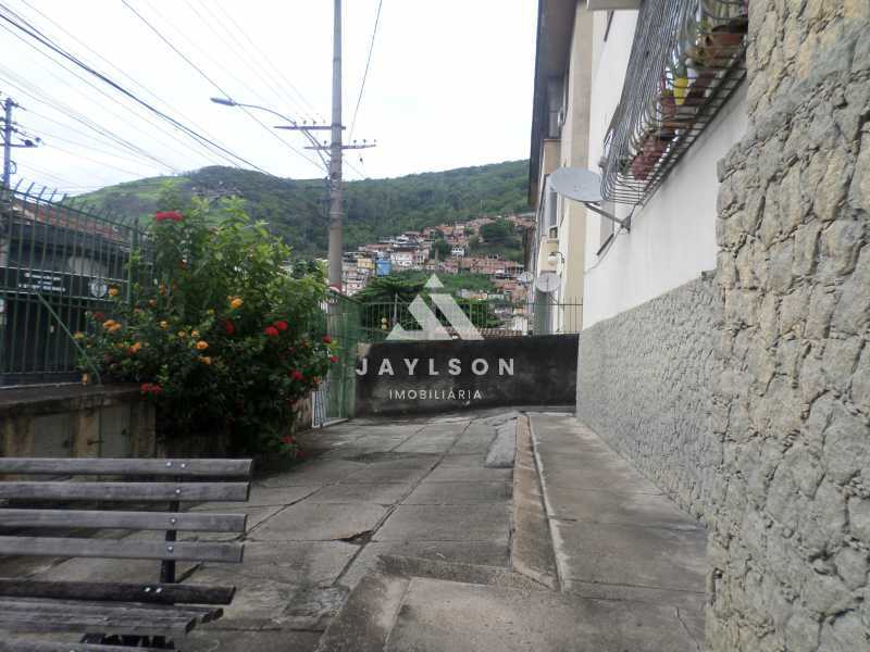 SAM_1990 - 25