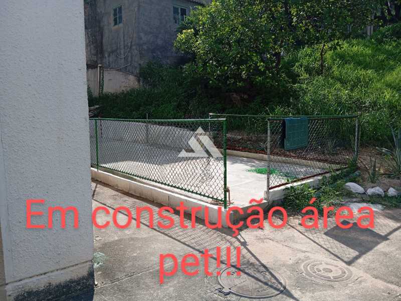 7cdff1f8-0c48-4f3d-b7a3-b640bb - 7