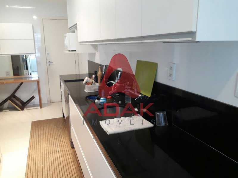 WhatsApp Image 2018-02-04 at 1 - 27