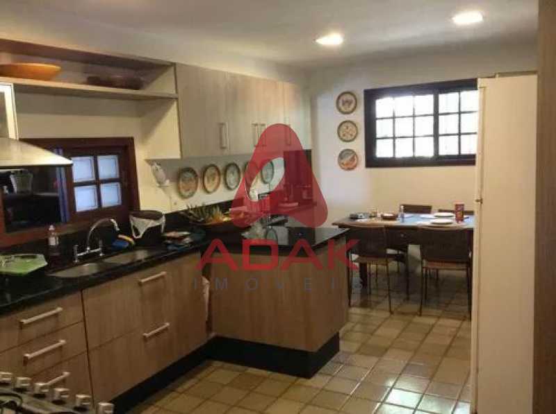 8af1bb33-3c17-43df-92ad-902693 - 6